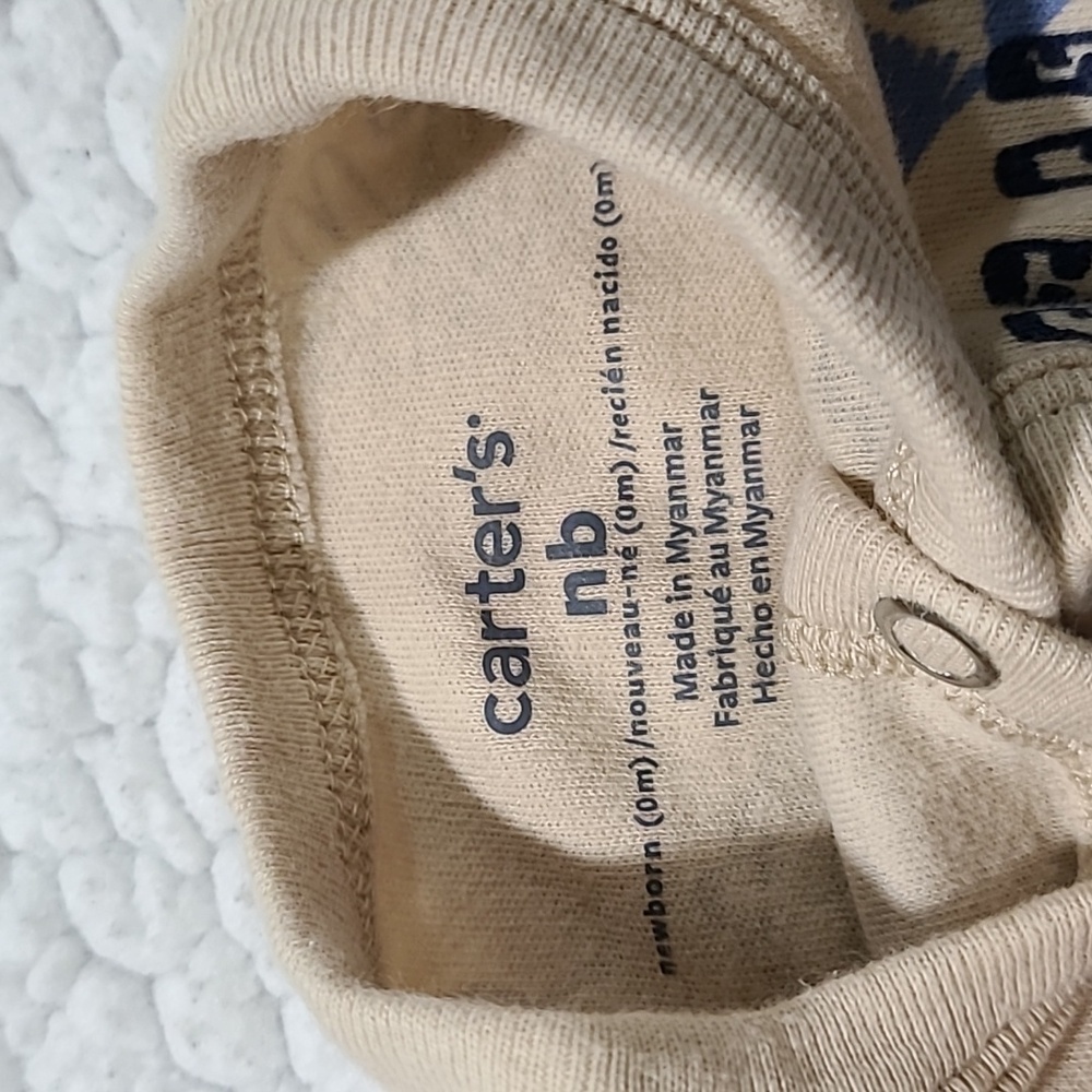 (Pre-loved) NB Carter's Footies - Picture 4 of 4